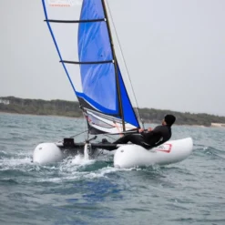 MiniCat 420 Evoque Aufblasbarer Katamaran Segelboot -Bravo Verkäufe minicat 420 evoque aufblasbarer katamaran segelboot 2